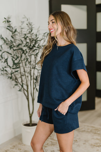 Love on the Loose Quilted Top in Navy