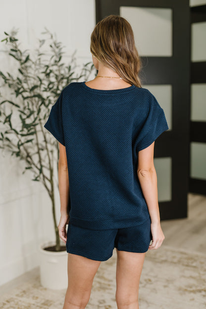 Love on the Loose Quilted Top in Navy